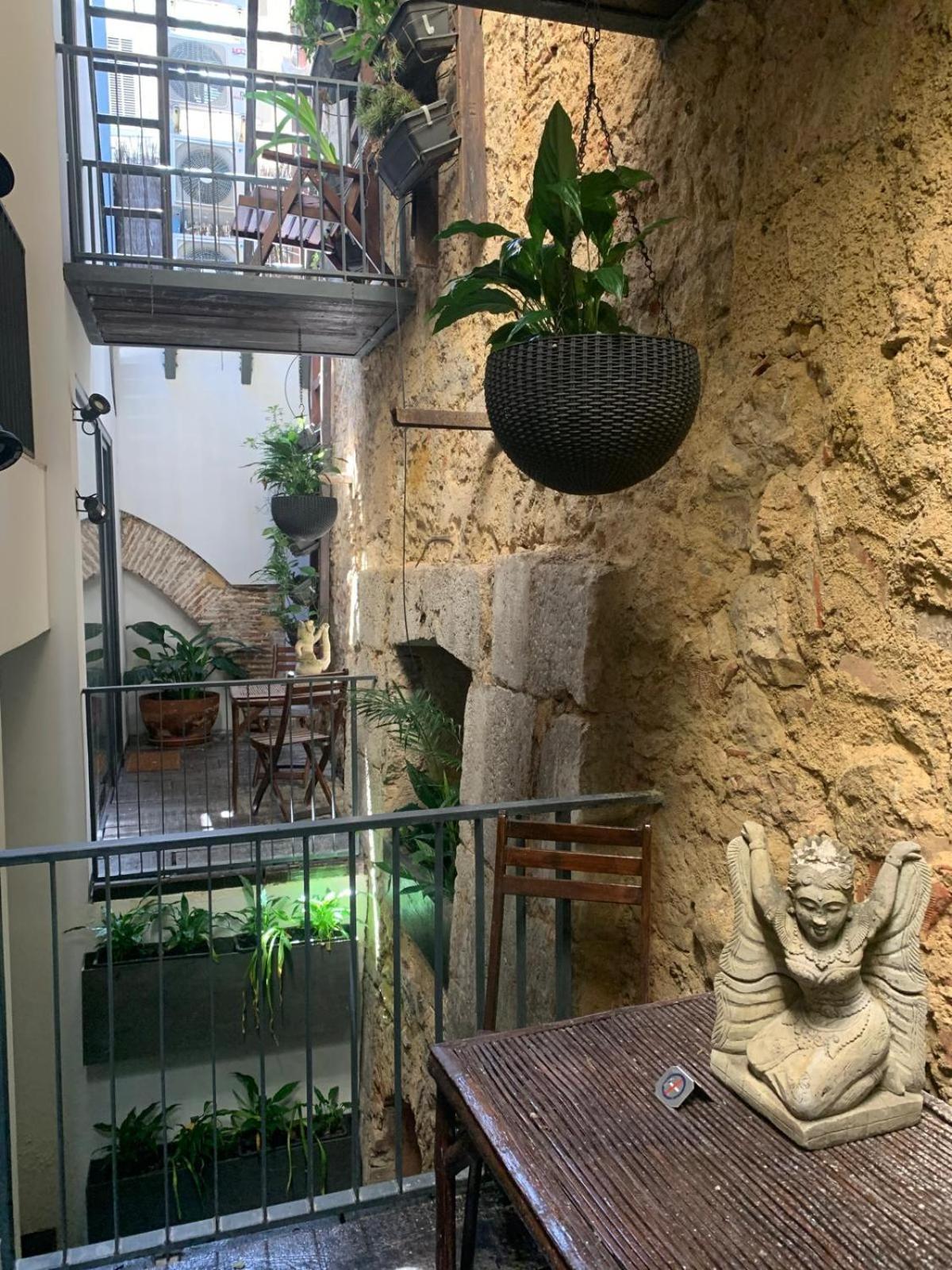 Old Stables Chiado - 2 Bedroom In The Heart Of Lisboa Extérieur photo